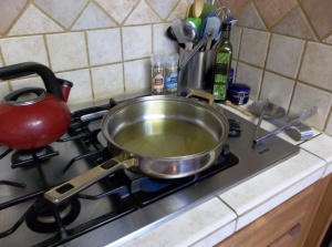 Start getting a large skillet of several tablespoons of olive oil heated.